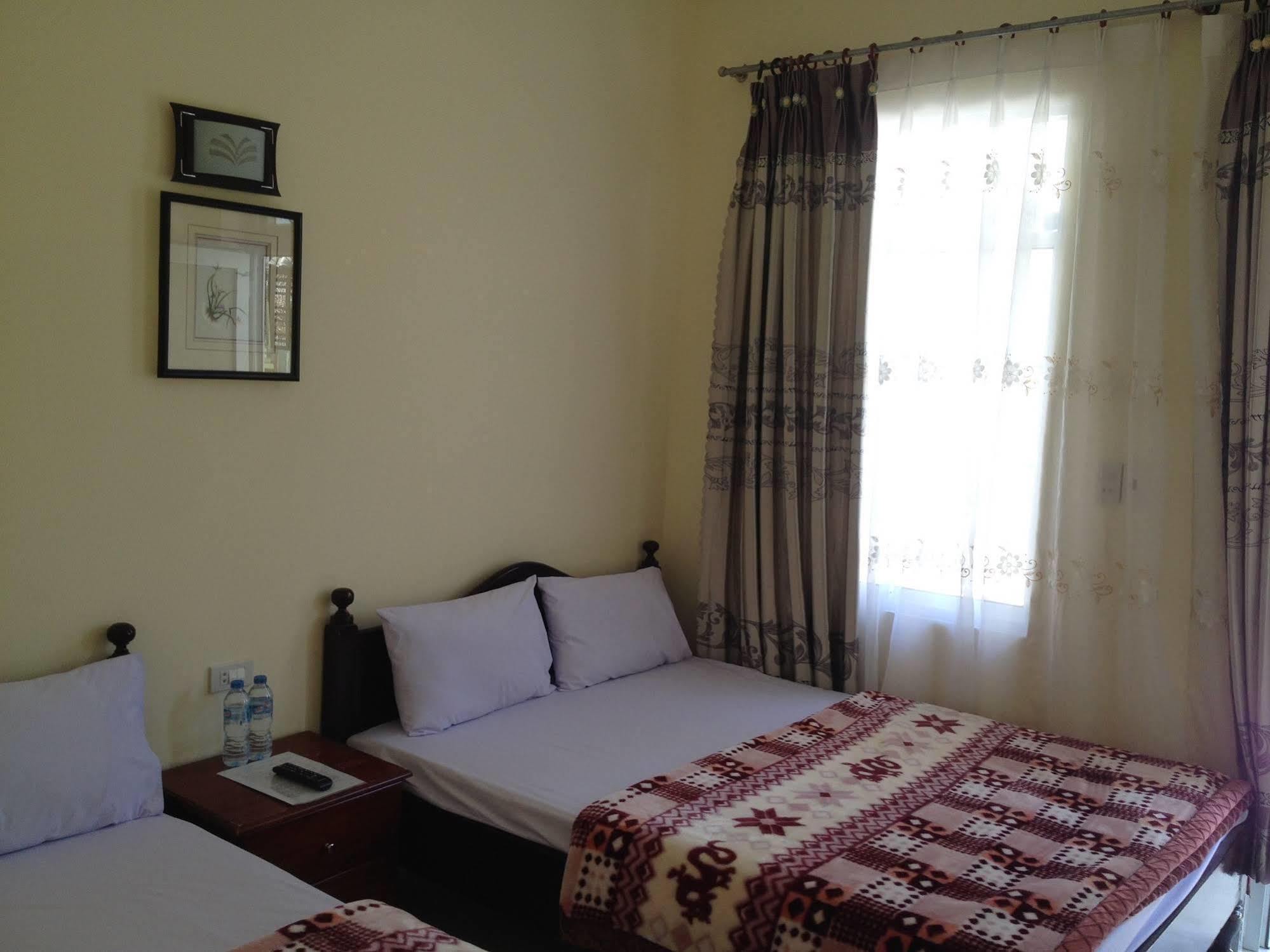 Phuong Hong Guesthouse Да Лат Екстериор снимка